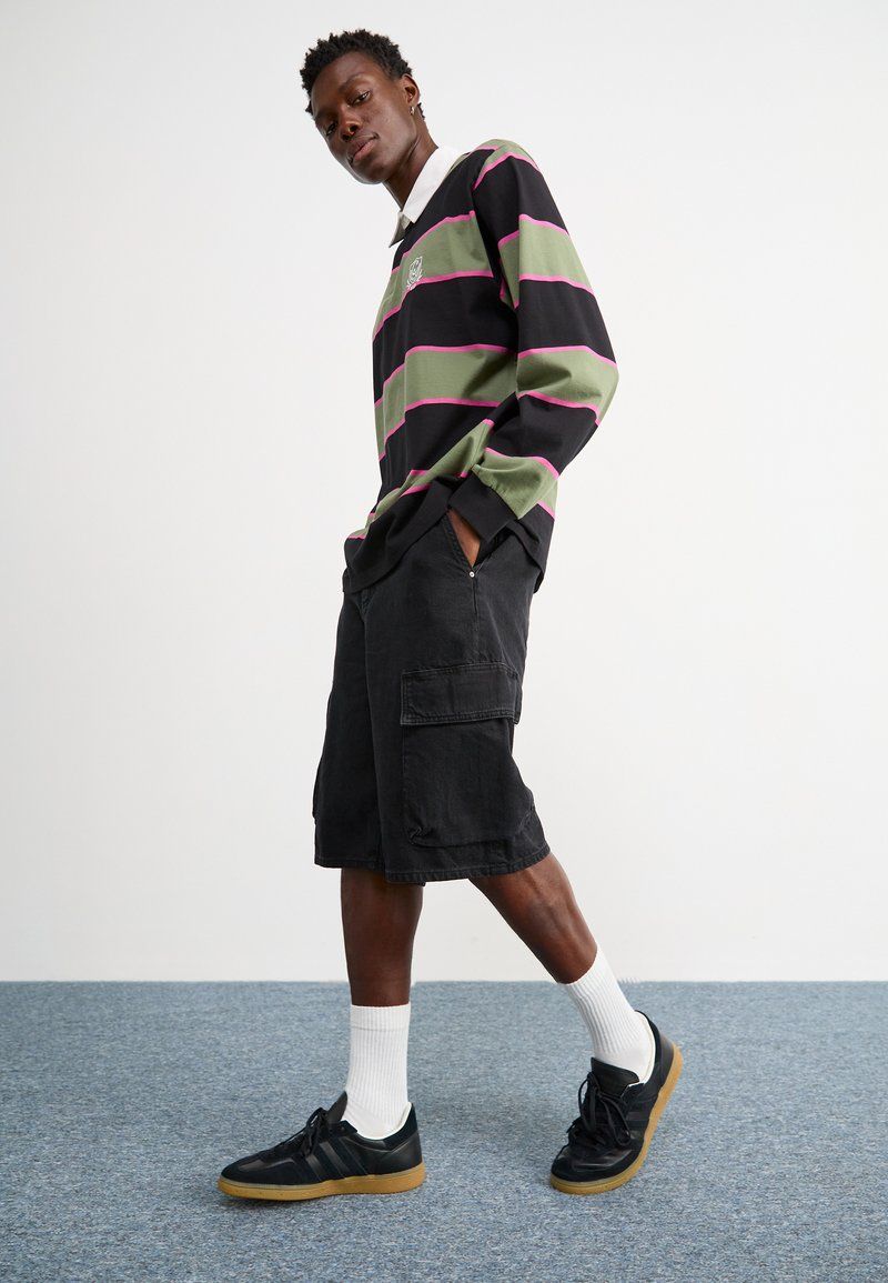 Casual Cargo Shorts with Striped Polo and Black Trainers Casual Cargo Shorts with Striped Polo and Black Trainers — Adidas Spezial Outfits