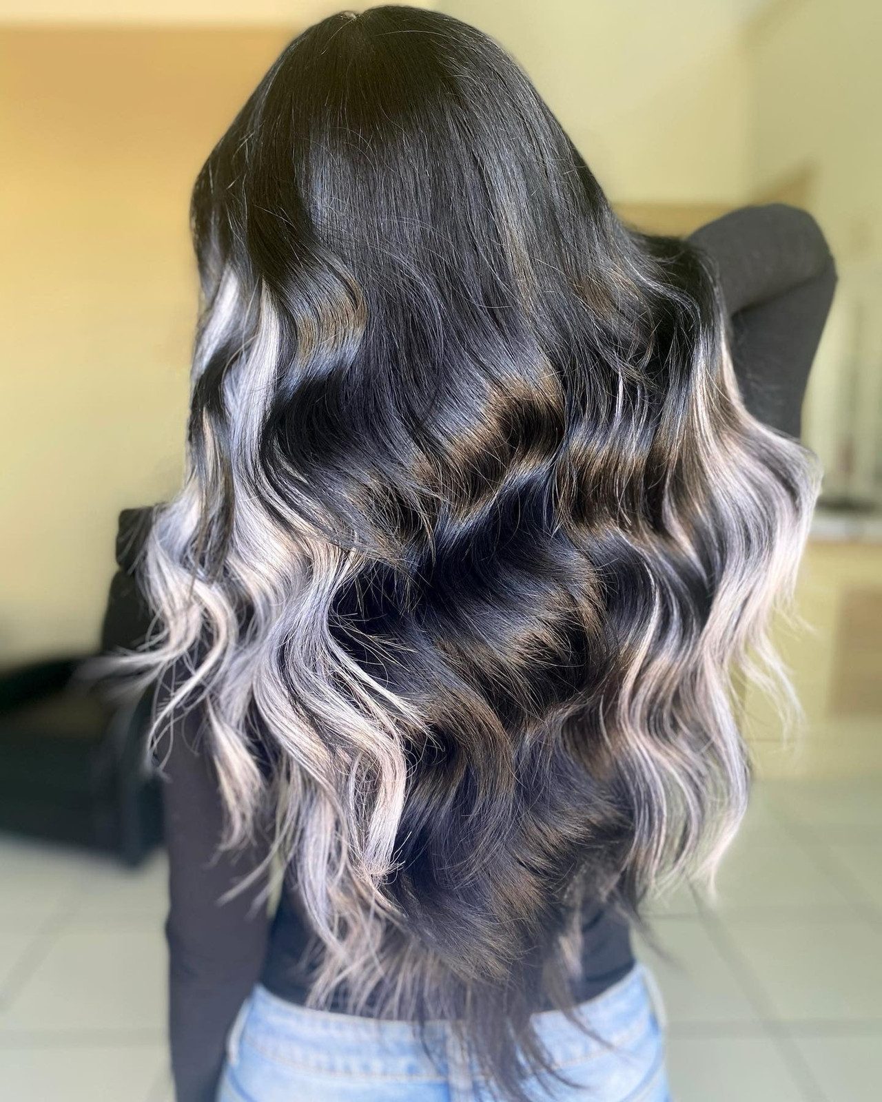 Mid-Back Black Base with Blonde Highlights Mid-Back Black Base with Blonde Highlights — Black and Blonde Hair