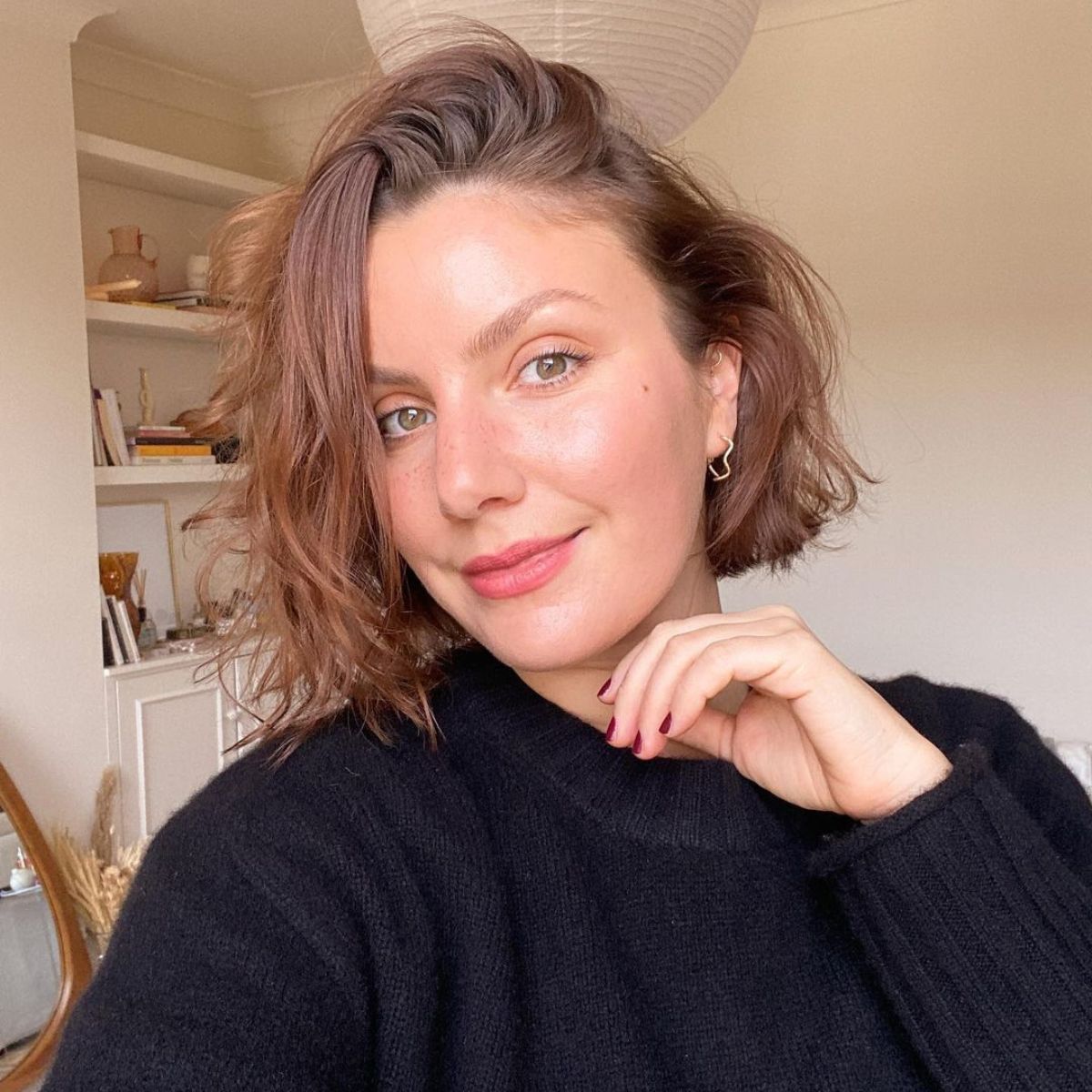 Collarbone Medium Brown Wavy Bob Collarbone Medium Brown Wavy Bob — Natural Hair Bob