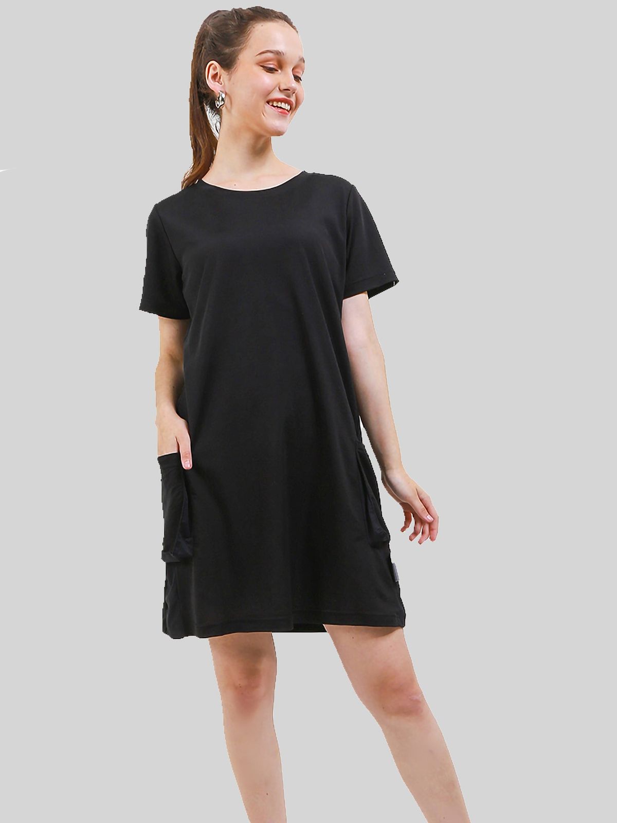 Black Short-Sleeved T-Shirt Dress with Large Pockets Black Short-Sleeved T-Shirt Dress with Large Pockets — Utilitarian Outfits