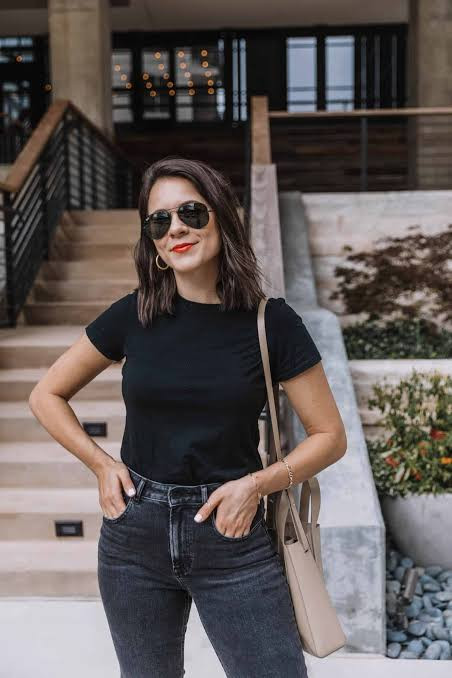 Classic Denim: High-Waisted Jeans and Black Tee — Arizona Outfits