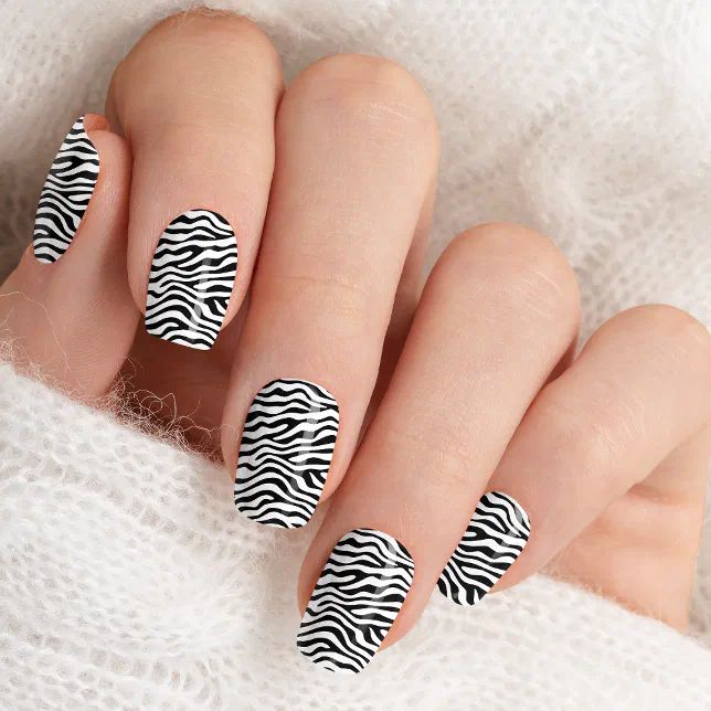 Classic Animal Print Glossy Full Zebra Print Short Almond Nails — Zebra Nails