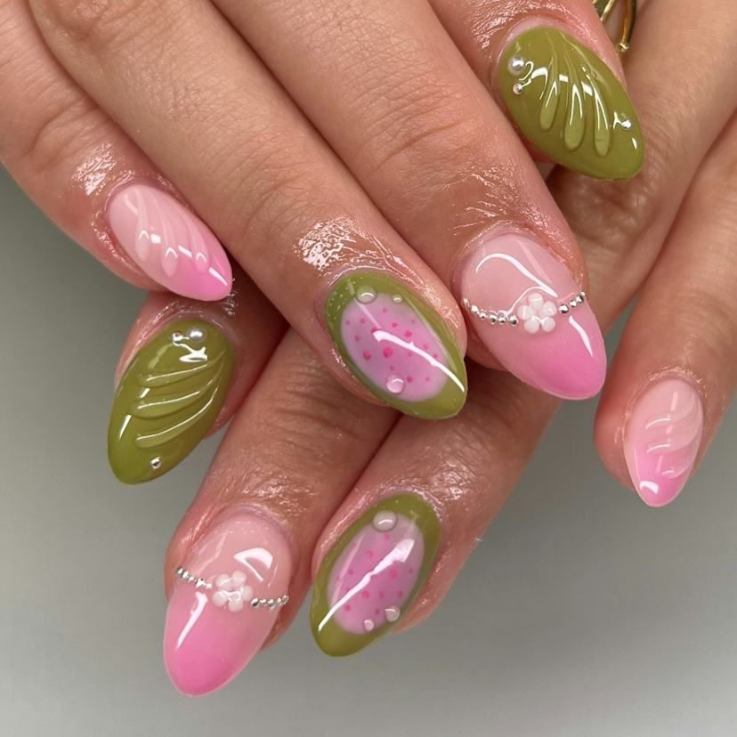 Summer Vacation Visual Idea — Girls Trip Nails