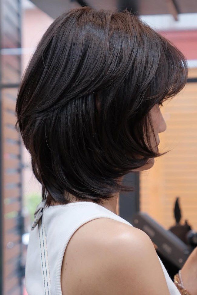 Collarbone Layers With Face-Framing Blowout Collarbone Layers With Face-Framing Blowout — Hush Cut