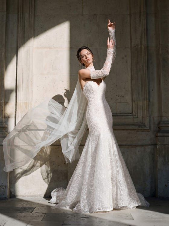 Ivory Lace Mermaid Wedding Dress with Veil and Long Gloves Ivory Lace Mermaid Wedding Dress with Veil and Long Gloves — Mermaid Dresses
