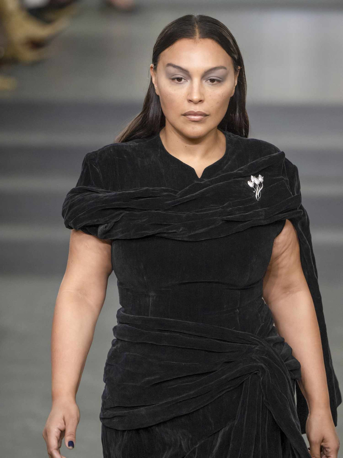 Draped Velvet Dress with a Floral Shoulder Brooch Draped Velvet Dress with a Floral Shoulder Brooch — Brooch Outfits