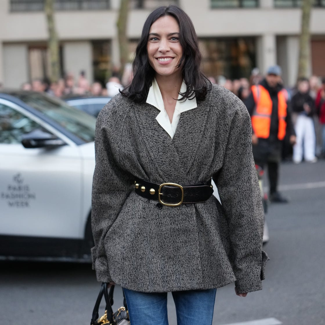 Oversized Blazer Paired with Jeans and a Studded Leather Belt — Belt Outfits