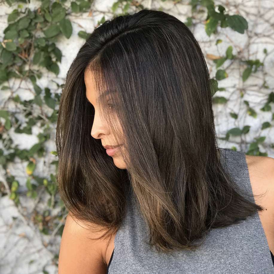 Collarbone Visual Idea Collarbone Visual Idea — Medium Haircuts