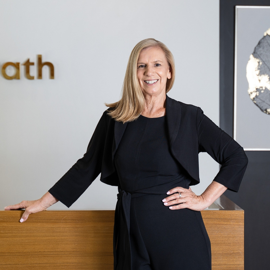 Monochromatic Black Ensemble with Cropped Jacket Monochromatic Black Ensemble with Cropped Jacket — Real Estate Agent Outfits