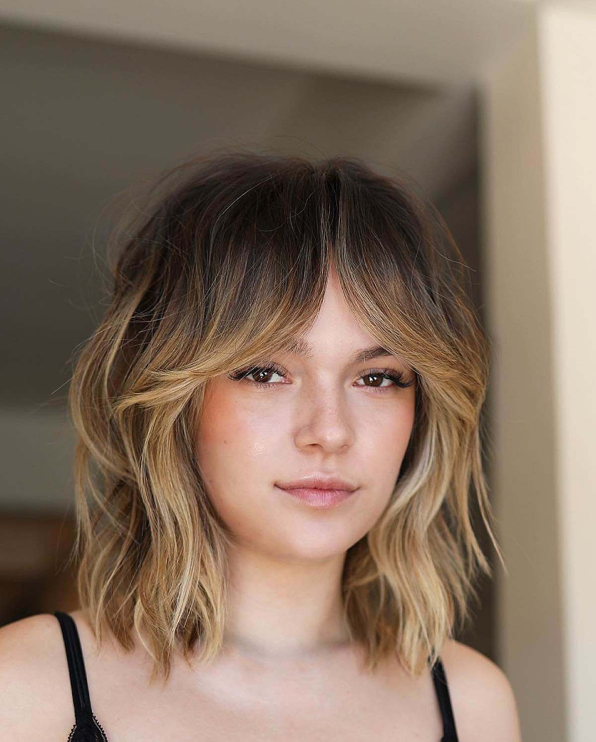 Bob Layers Textured Bob With Blunt Bangs Bob Layers Textured Bob With Blunt Bangs — Haircuts with Bangs