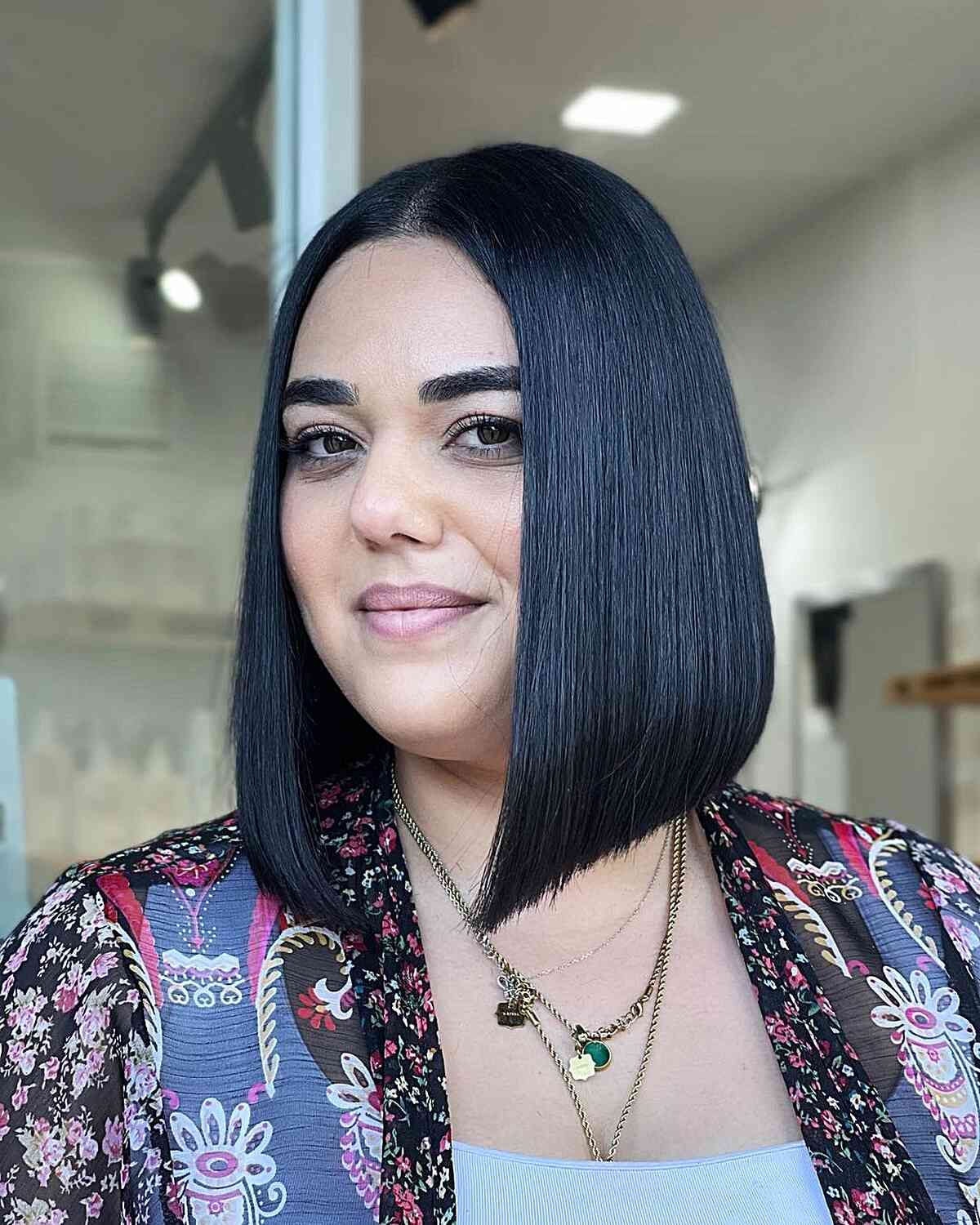 Thick Dark Brown Blunt Bob — Bob for Round Face