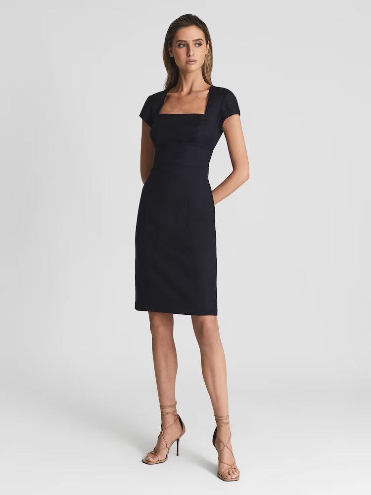 Flattering Neckline: Square Neck Sheath Dress Flattering Neckline: Square Neck Sheath Dress — Outfits for Small Bust
