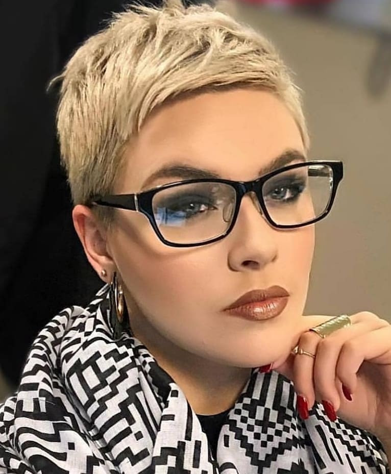 Light Blonde Pixie With Straight Fringe — Short Haircuts with Glasses