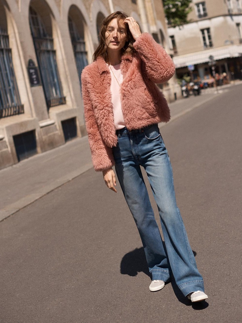 Faux Fur Jacket with Pink Tee and Wide-Leg Jeans Faux Fur Jacket with Pink Tee and Wide-Leg Jeans — Madewell Outfits