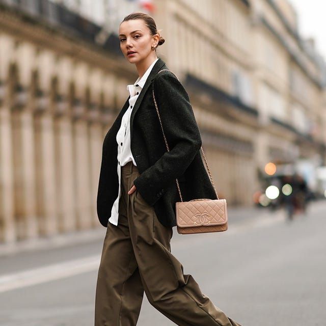 Oversized Blazer and Wide-Leg Trousers for a Modern Business Trip Oversized Blazer and Wide-Leg Trousers for a Modern Business Trip — Business Trip Outfits