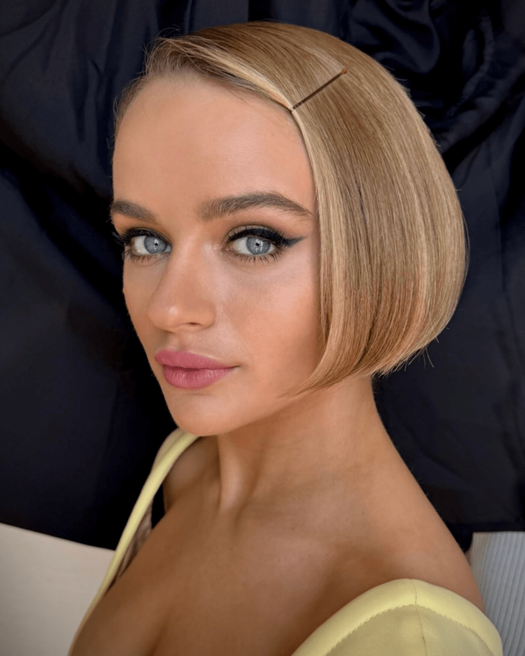 Sharp Ash Blonde Ear-Length Bob — Preppy Hairstyles