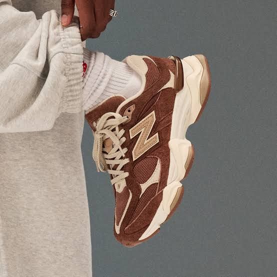 Textured Grey Sweatpants and Brown Cream 9060s Textured Grey Sweatpants and Brown Cream 9060s — New Balance 9060 Outfits
