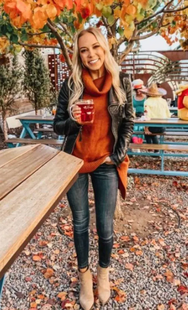 Leather Jacket and Turtleneck for Brewery Cool Leather Jacket and Turtleneck for Brewery Cool — Brewery Outfits