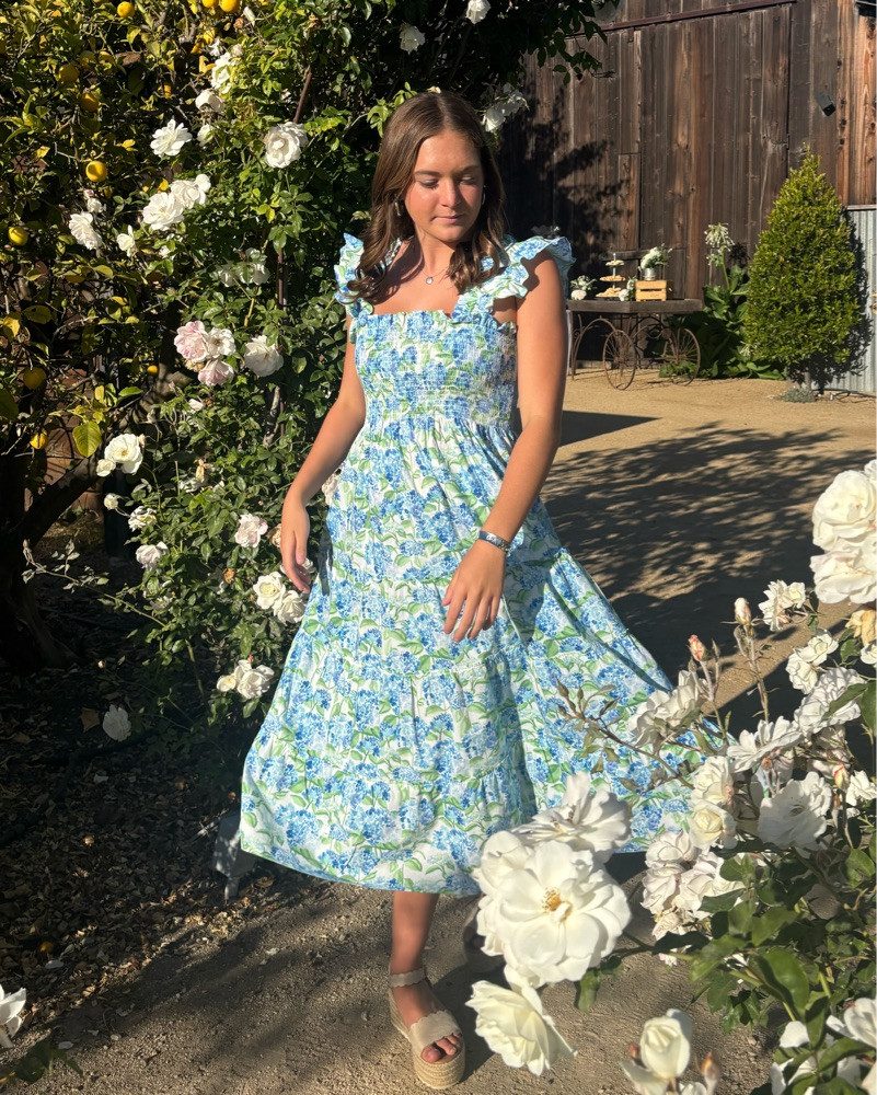 Vibrant Floral Nap Dress for Garden Settings Vibrant Floral Nap Dress for Garden Settings — Nap Dresses
