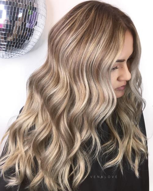 Warm Dirty Blonde Lob With Side Swept Bangs Warm Dirty Blonde Lob With Side Swept Bangs