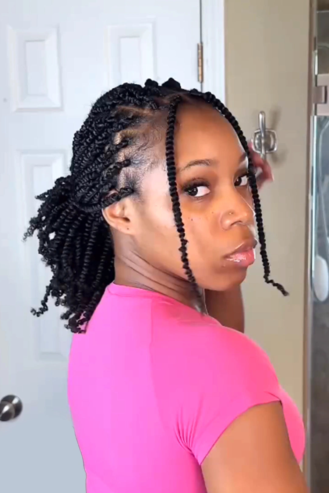 Short Wavy Twists With Face-Framing Pieces — Marley Twists
