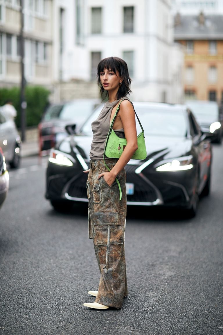 Camo Cargo Pants with Cowl Neck Tank and Bright Handbag Camo Cargo Pants with Cowl Neck Tank and Bright Handbag — Camo Outfits