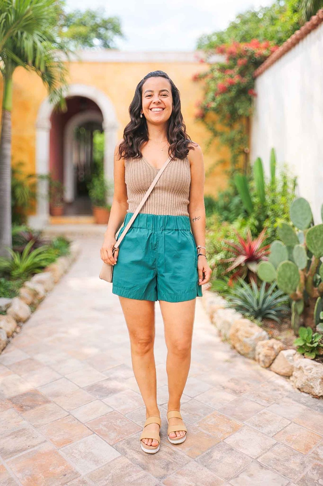 Teal High-Waisted Shorts with a Ribbed Knit Top Teal High-Waisted Shorts with a Ribbed Knit Top — Florida Outfits