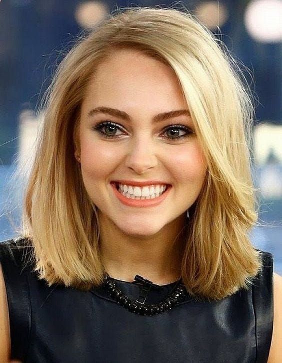 Angled Platinum Bob With Side Sweep Angled Platinum Bob With Side Sweep — Hairstyles for Round Faces
