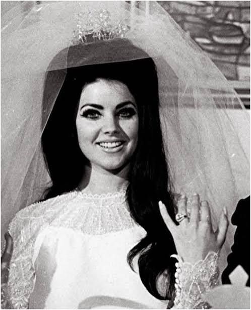 Side-Swept Bangs Visual Idea — Vintage Wedding Hairstyles