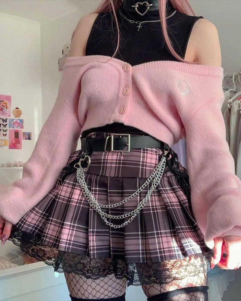 Y2K Plaid Mini Skirt with Fishnets and Heart Buckle Y2K Plaid Mini Skirt with Fishnets and Heart Buckle — Plaid Skirts