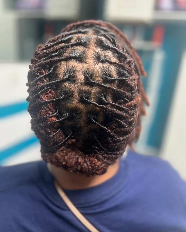 Geometric Barrel Twists with Red Highlights