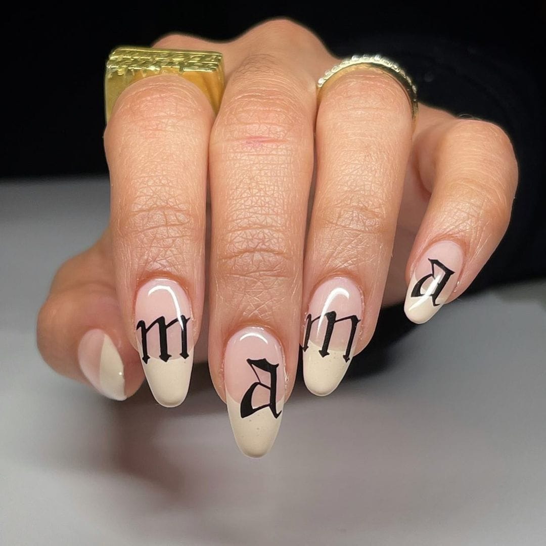 Gothic Font 'Mama' Almond Nails Gothic Font 'Mama' Almond Nails — Mom Nails