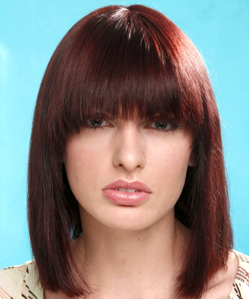 Sleek Bob With Blunt Bangs — Hairstyles for Square Faces