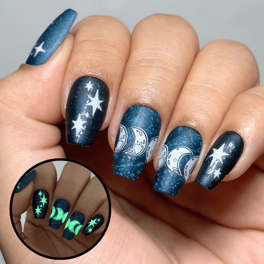 Dark Blue Glowing Celestial Short Squares Dark Blue Glowing Celestial Short Squares — Glow in the Dark Nails