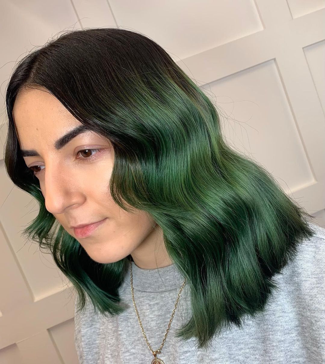 Wavy Bob With Green Highlights Wavy Bob With Green Highlights — Olive Green Hair