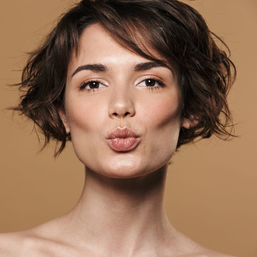 Textured Tousled Chin Bob — Date Night Hairstyles