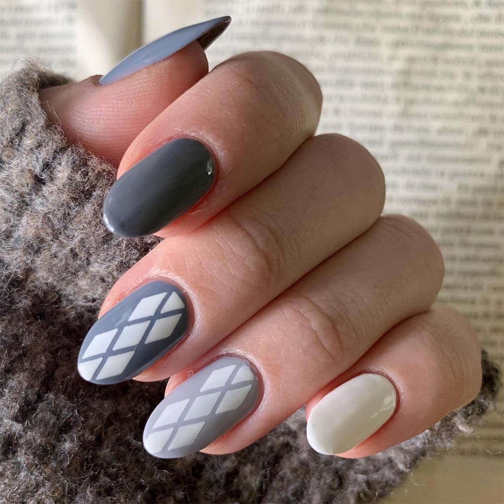Subtle Grey Diamond Geometric Oval Nails Subtle Grey Diamond Geometric Oval Nails — Geometric Nails