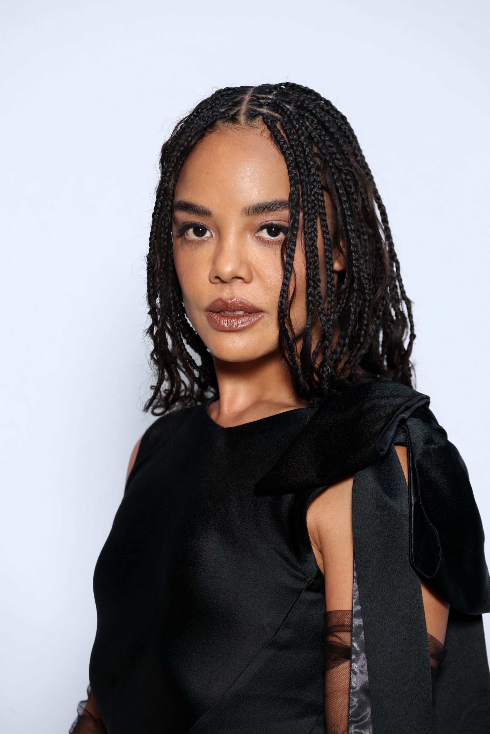 Thick Defined Collarbone Box Braids Thick Defined Collarbone Box Braids — French Curl Braids