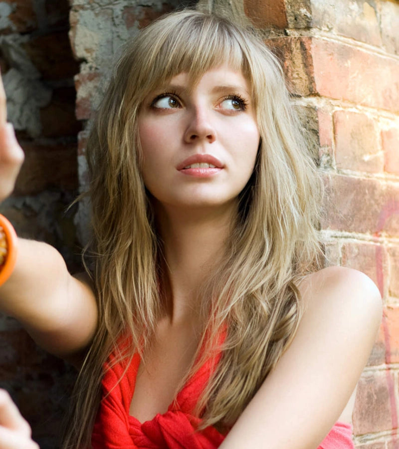 Ash Blonde Waves With Blunt Bangs Ash Blonde Waves With Blunt Bangs — Beach Waves