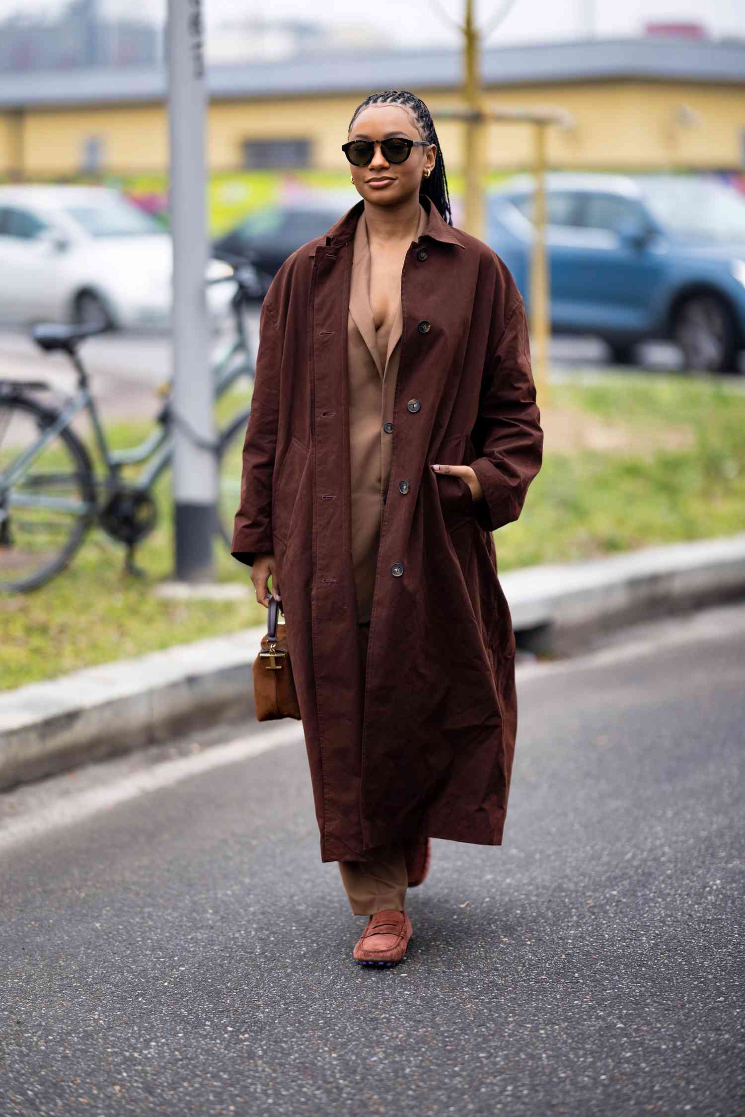 Chic Oversized Brown Trench Coat and Suit Vest — Trench Coat Outfits
