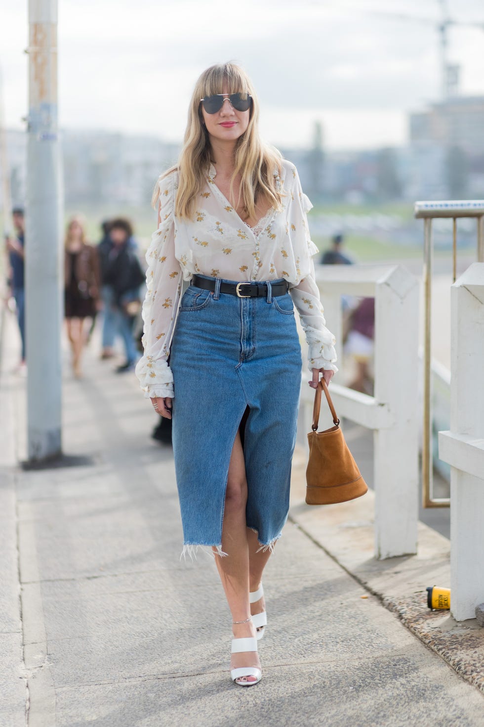 Denim Midi Skirt with a Floral Print Blouse — Midi Skirt Outfits