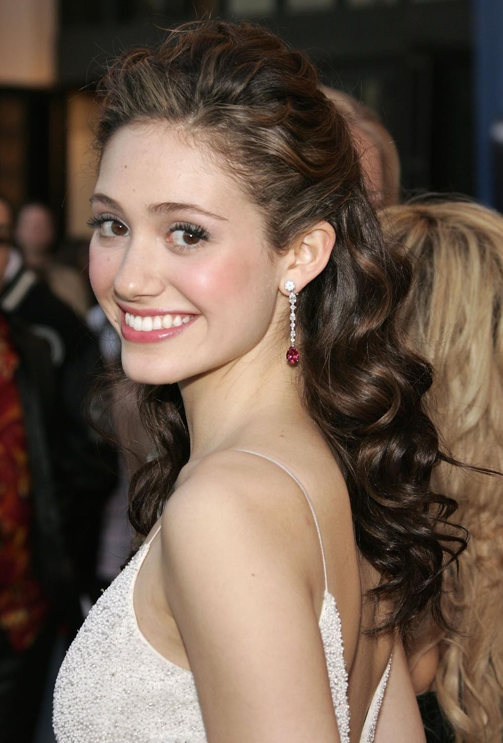 Visual Idea — Hair Color for Fair Skin Brown Eyes