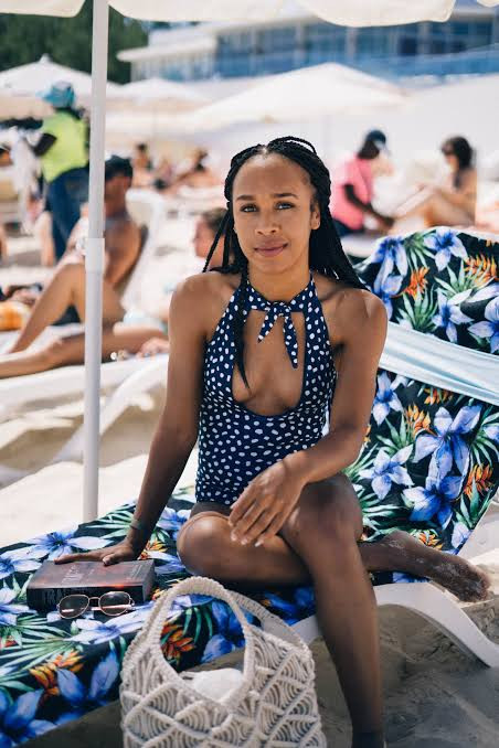 Polka Dot Swimsuit with Woven Tote for a Sunny Beach Day — Bahamas Outfits