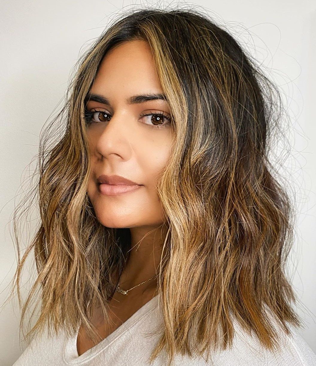 Medium Brown Base With Blonde Highlights Visual Idea — Brown Highlights