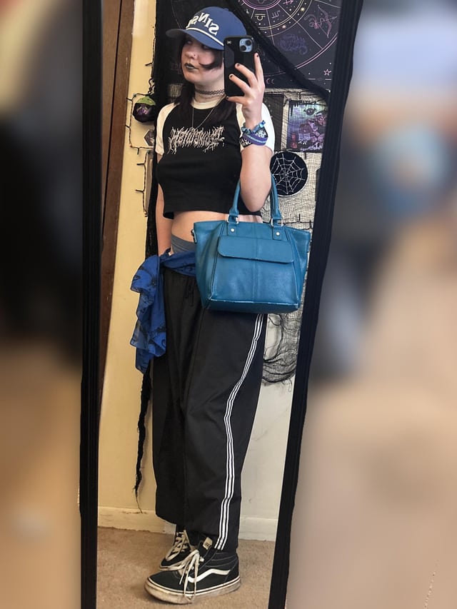 Streetwear Vibe: Cropped Tee, Wide-Leg Pants, and Blue Scarf Streetwear Vibe: Cropped Tee, Wide-Leg Pants, and Blue Scarf — McBling Outfits