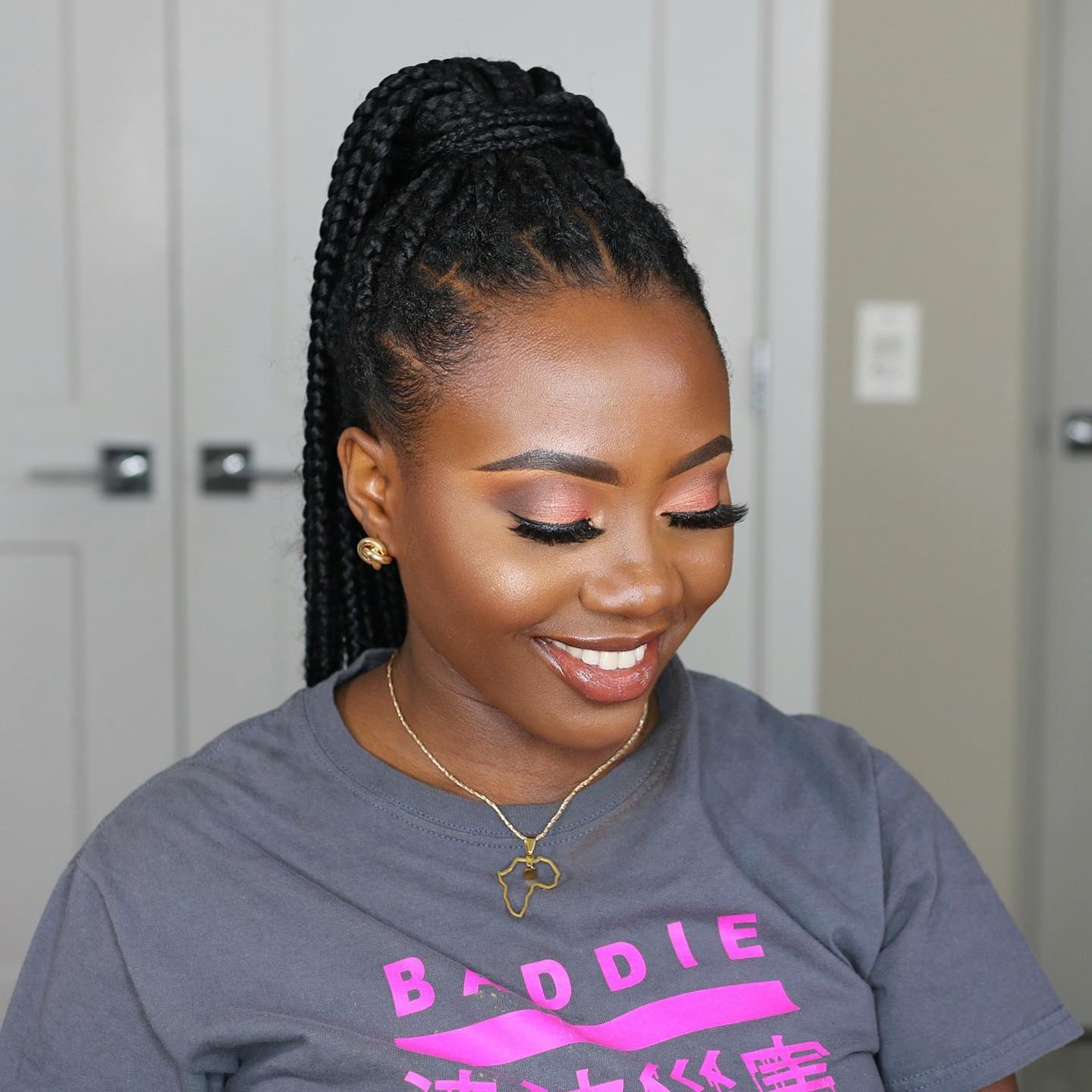 Wavy Fine Knotless Braids — Small Knotless Braids