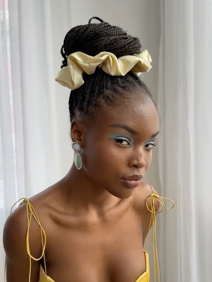 Voluminous Bun With Fabric Scrunchie Voluminous Bun With Fabric Scrunchie — Knotless Braids Bun