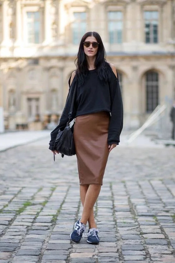 Leather Pencil Skirt with Sweatshirt and Sneakers Leather Pencil Skirt with Sweatshirt and Sneakers — Sneakers with Skirt Outfits