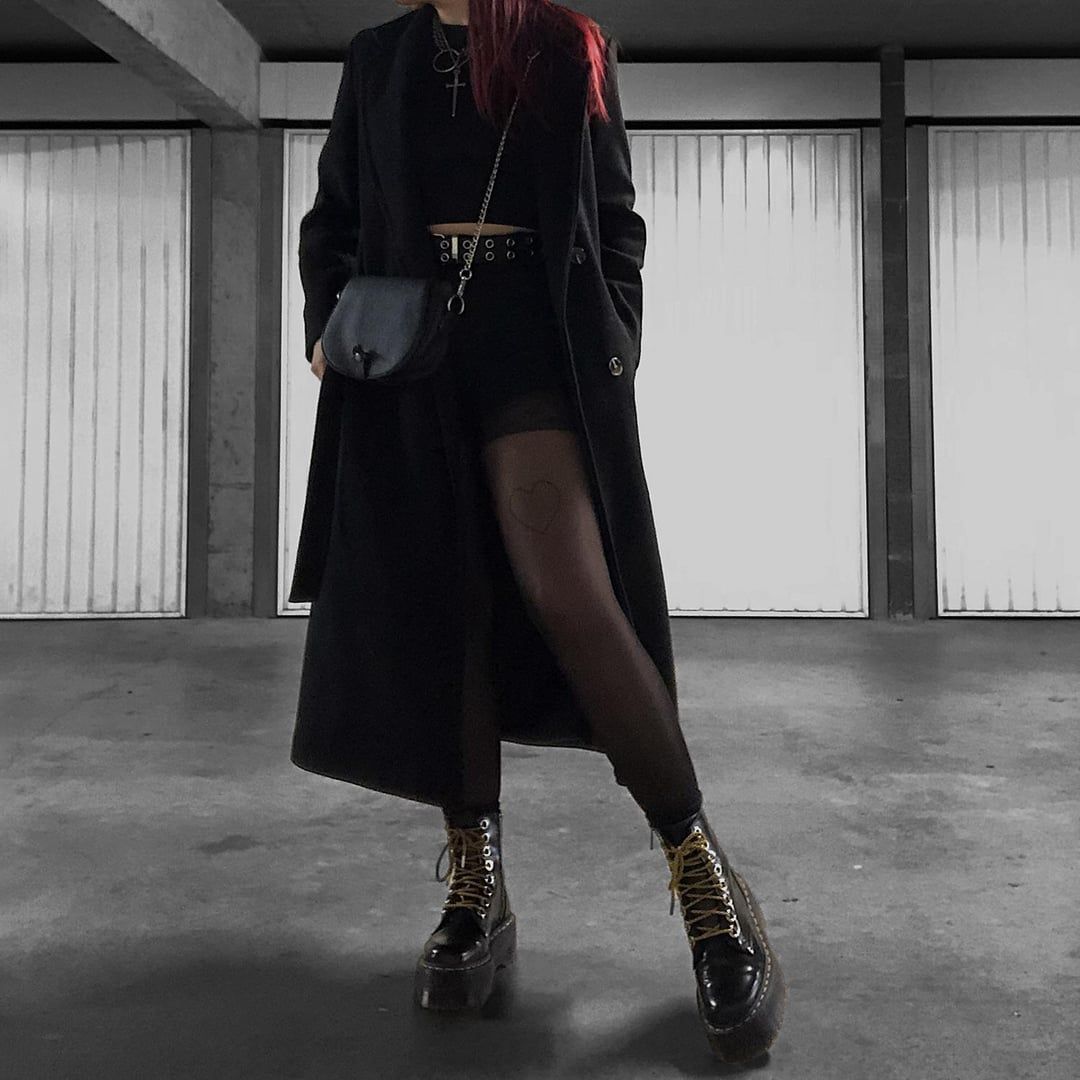 Monochromatic Edge: Black Jadon Boots with Yellow Laces and Shorts Monochromatic Edge: Black Jadon Boots with Yellow Laces and Shorts — Jadon Boots Outfits