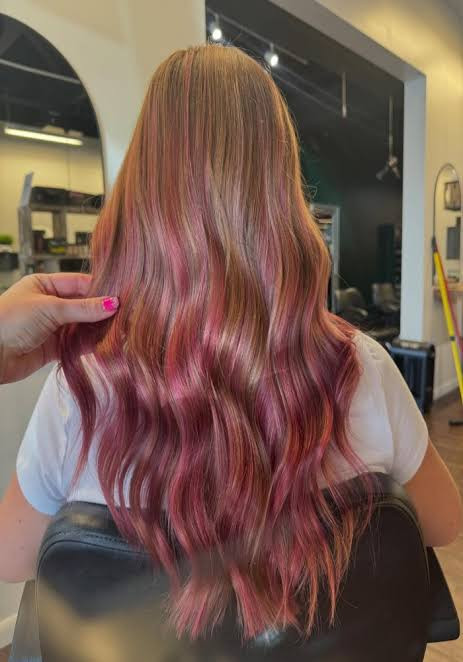 Pink and Orange Highlights on Bob Pink and Orange Highlights on Bob — Pink Highlights